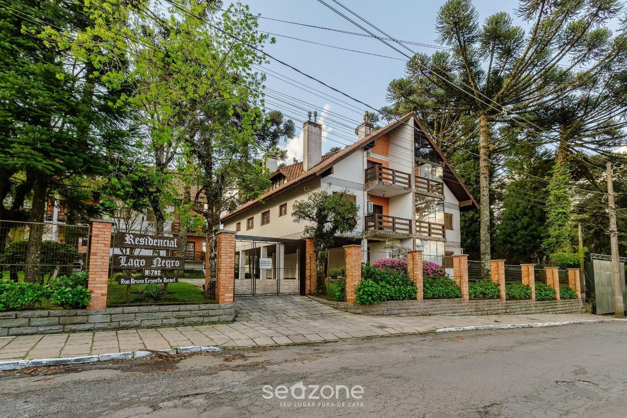 Apto Duplex C/ Lareira 100M Do Lago Negro Rln204 Gramado Esterno foto